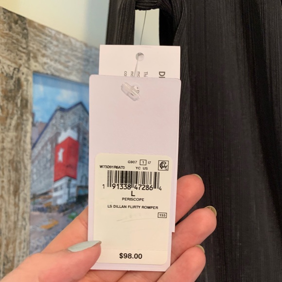 Guess Romper - Picture 5 of 5